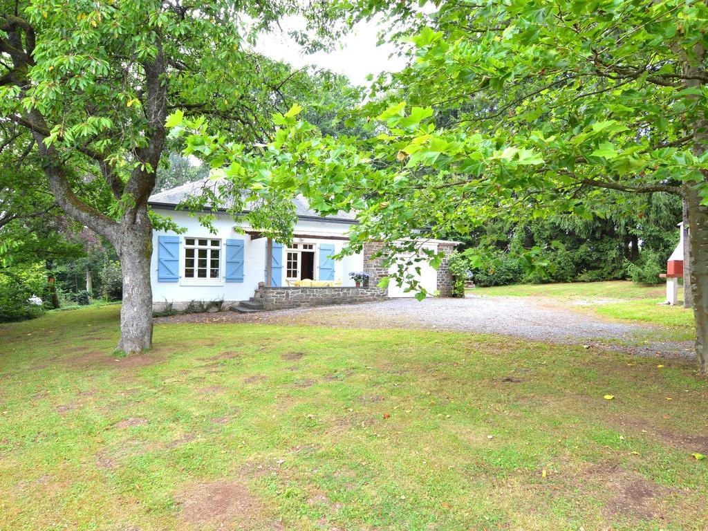 Furnished Bungalow In Monceau En Ardenne With Garden Barbecue Oizy Oda fotoğraf